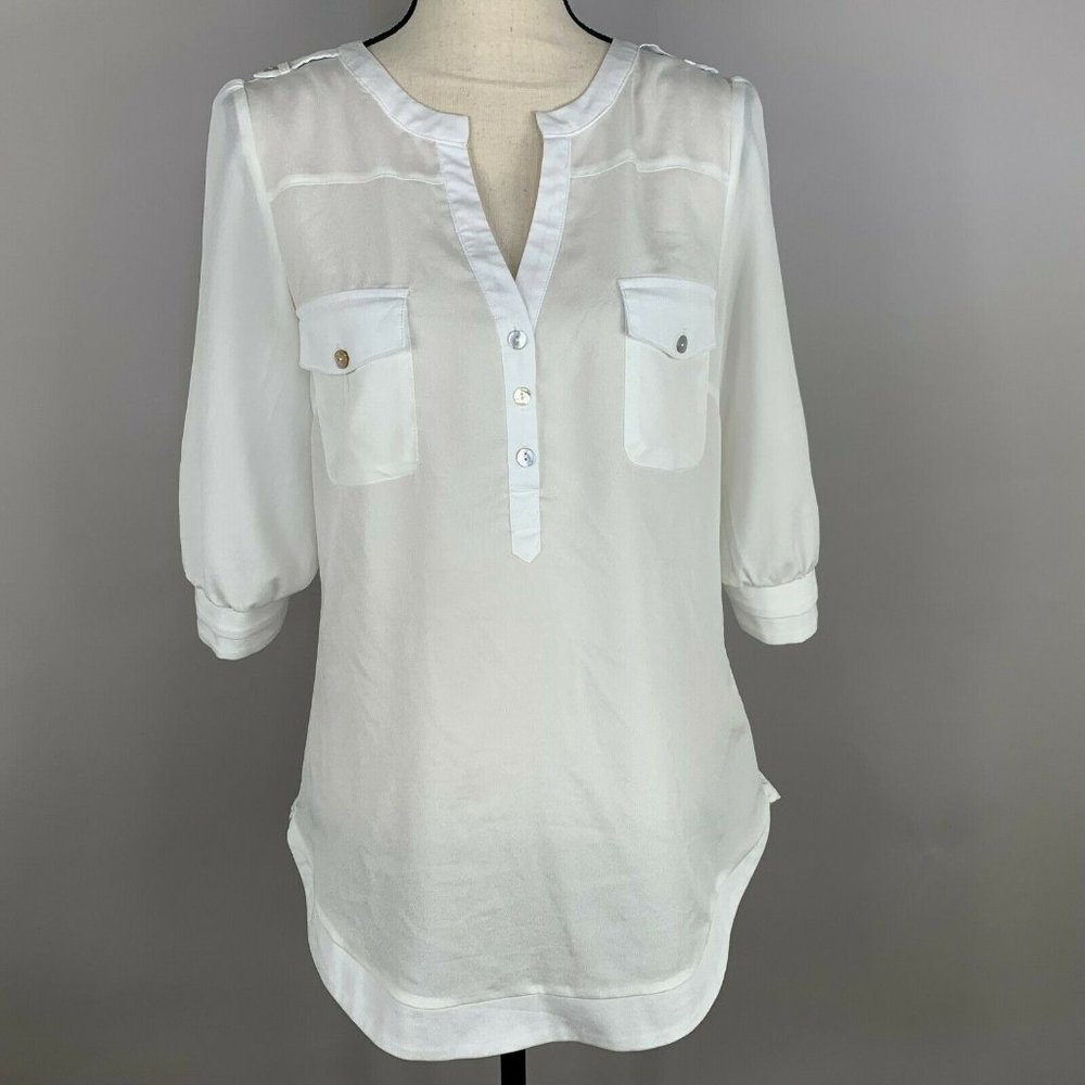 41 Hawthorn White Blouse Top Women Med. 3 Button Notch V-neckline Elbow Sleeve